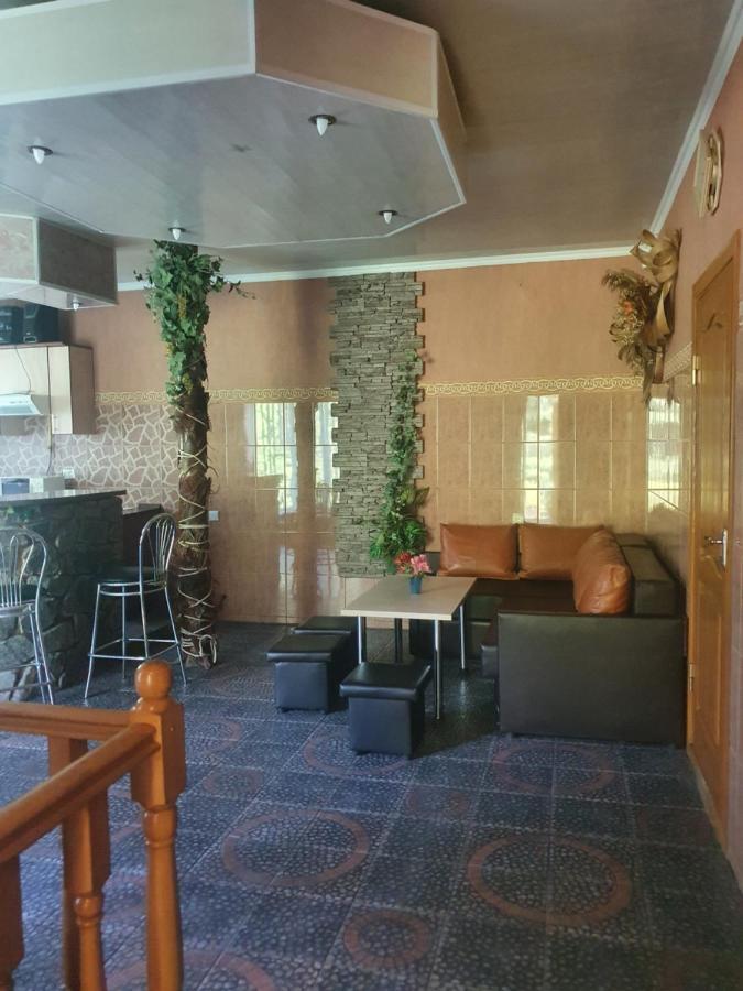 Дом Для Души С Бассейном Целиком Otel Vinnitsya Dış mekan fotoğraf