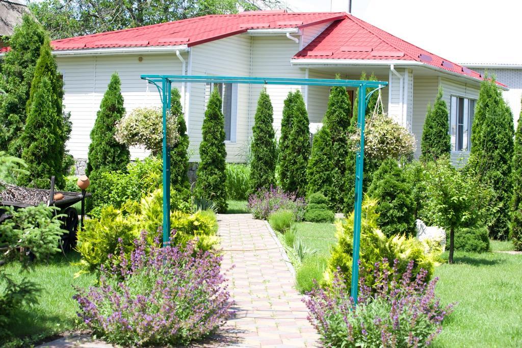 Дом Для Души С Бассейном Целиком Otel Vinnitsya Dış mekan fotoğraf